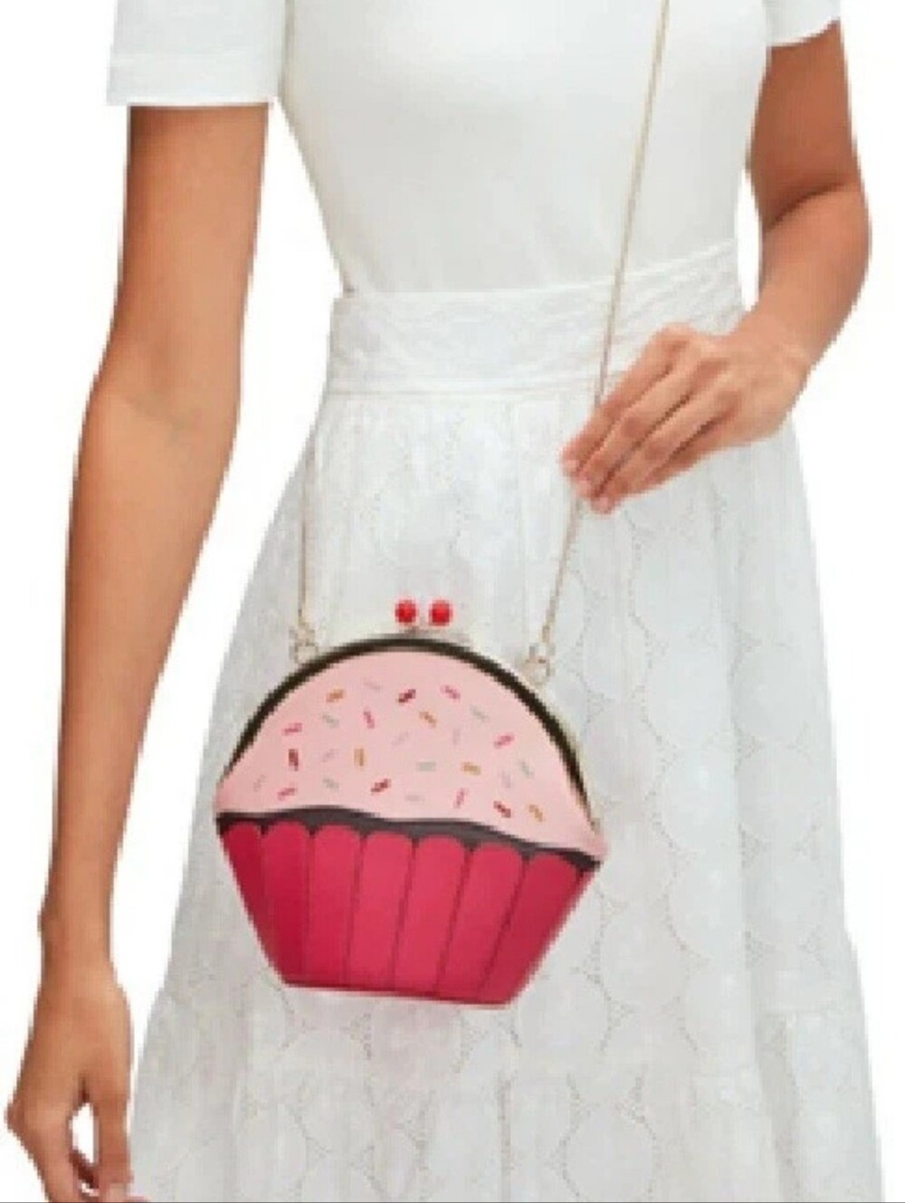 Kate Spade LIMITED EDITION 3D Take The Cake cupcake/mlt crossbody Like New - Picture 6 of 7